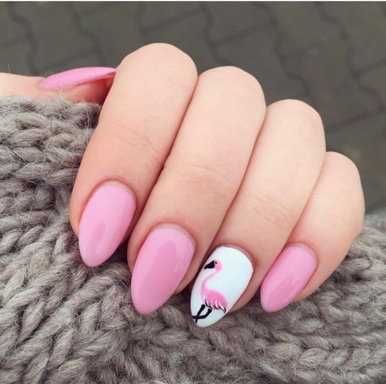 Flamingo nail design gélové nechty staroružové nechty v mandľovom tvare