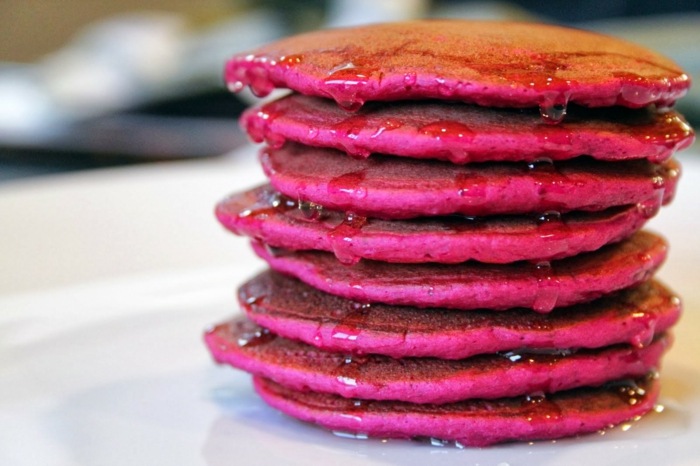 dezertné palacinky zelenina z červenej repy v záhradnom sirupe