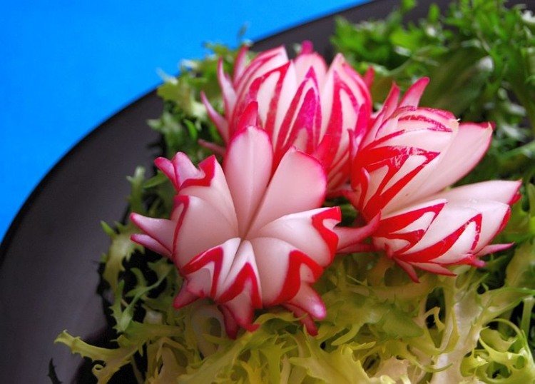 ozdobne vyrezávané reďkovky rezba-zelenina-výroba-reďkovka-kvety