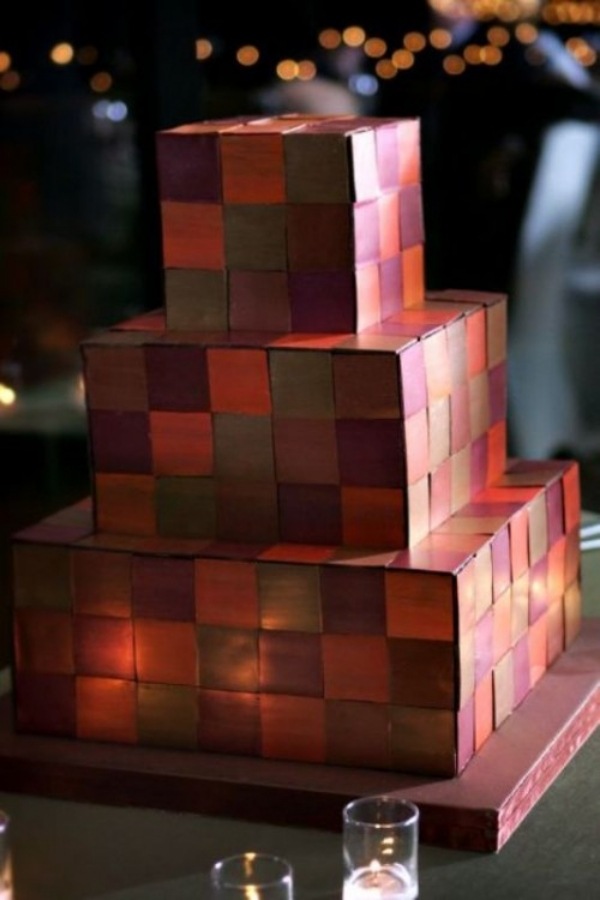 Torta na svadbu neobvyklý salónik tmavé kocky Torta na svadbu neobvyklý salónik tmavé kocky