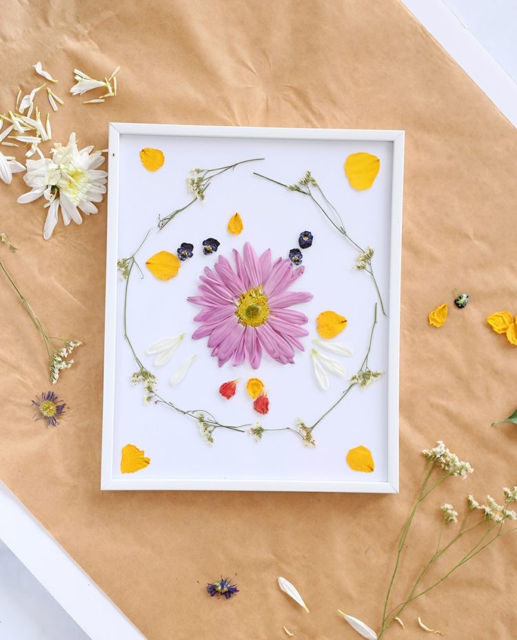 lisované kvety nástenná dekorácia-biely-rám-obraz-dizajn