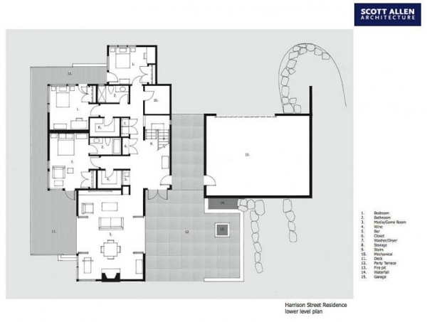 dom s veľkými oknami v severozápadnom pacifickom prvom poschodí