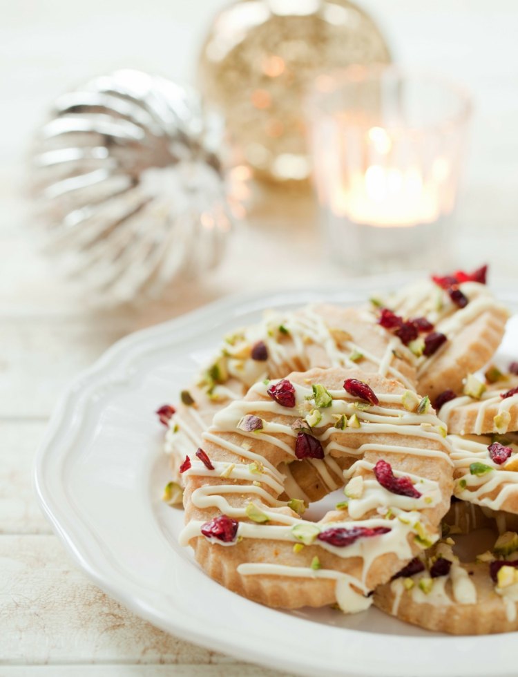 thermomix darčeky jedlé vianočné cukrovinky veniec dekorácia čokoládové oriešky bobule