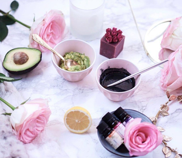 urobte si masku na tvár sami domáce recepty urobte si domáce opravné prostriedky avokádový citrón