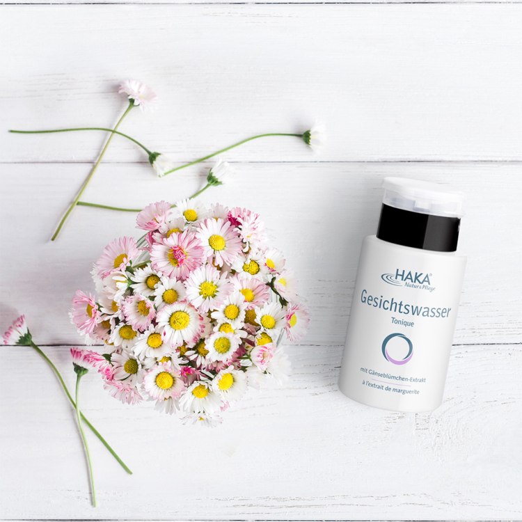 Čistiace pleťové tonikum pre žiarivú pleť