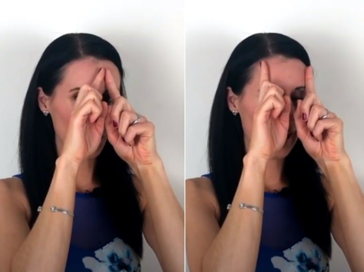 Cvičením stieračov čelného skla vyhladzujte a sťahujte čelo