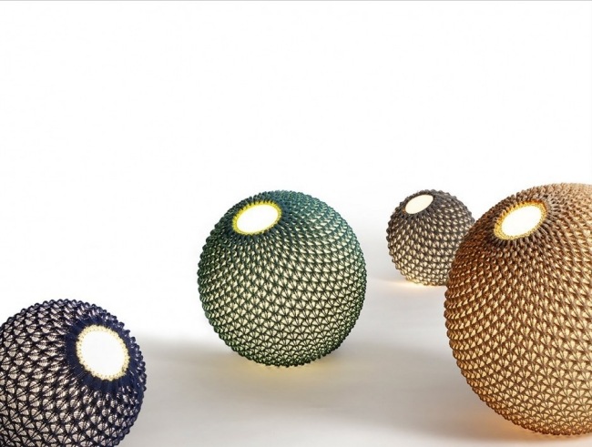 pletené dizajnové žiarovky v tvare gule ariel zuckermann Ariel Zuckermann pletené značkové svetlá v tvare gule