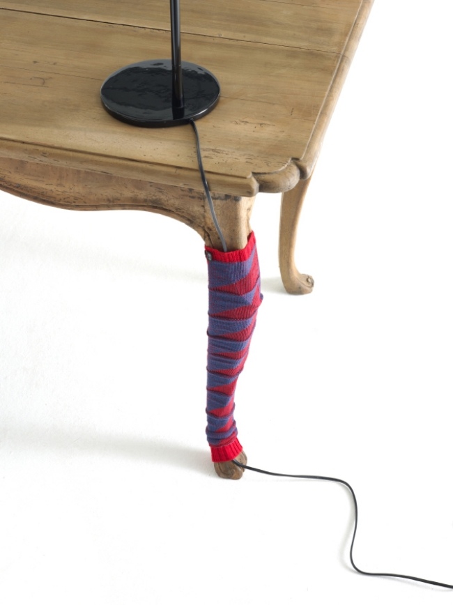 farebná doplnková pletená ponožka pre dizajn stola