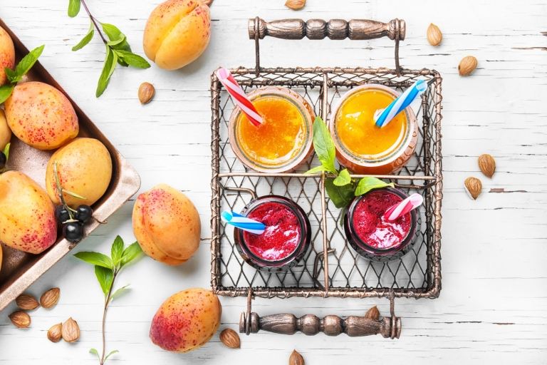 Odšťavovač receptov a mixér na smoothie chutné zdravé