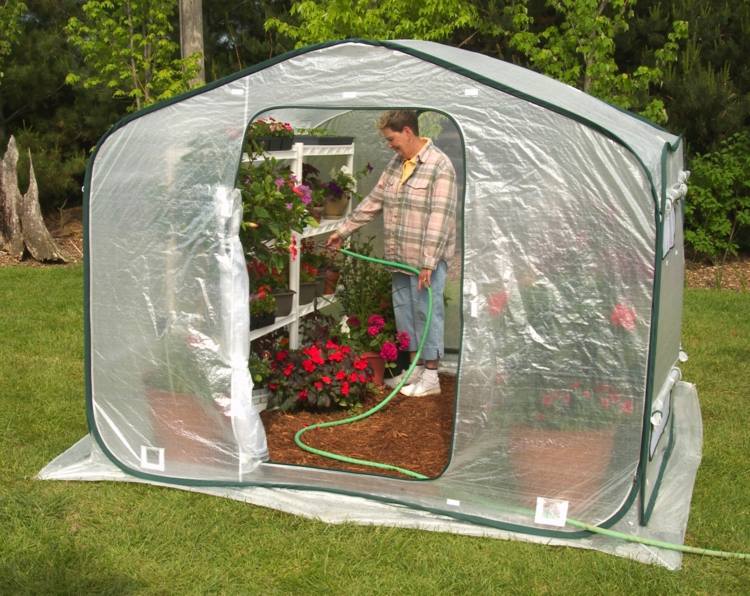 skleník stavať hobby záhradník-príslušenstvo-fólie-kovové-lešenia-police