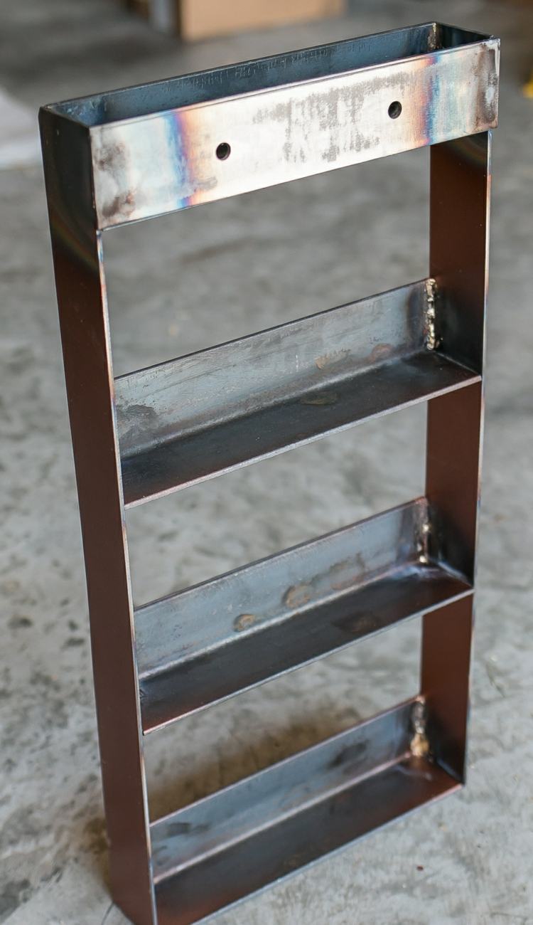 Postavte stojany na korenie vyrobené z ocele pre modernú kuchyňu