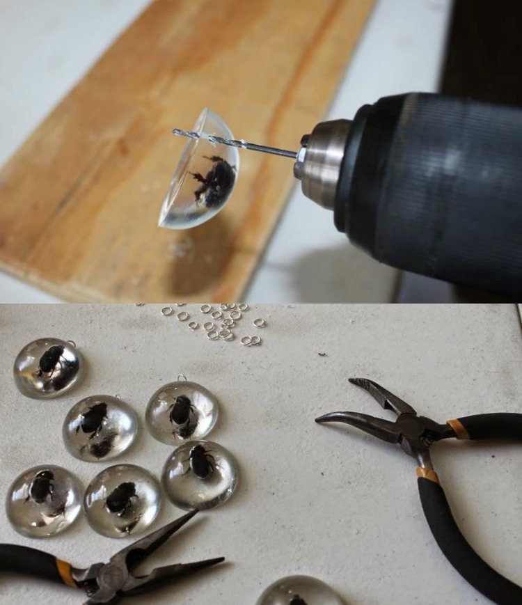 Vyrobte si retiazkové prívesky sami z pripraveného hmyzu Cast-resin-šperky-urob si sám-návod-vŕtanie-očká