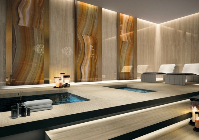 Nástenný dizajn kúpeľňové kamenné obklady vaňa s mramorovým efektom Kúpelňová vana s kamenným obkladom a mramorovým efektom je vstavaná