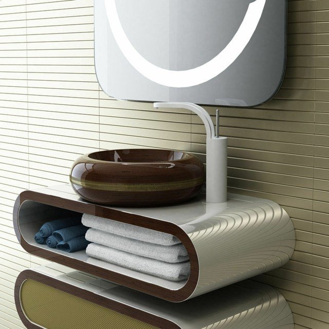 okolo spodnej skrinky zrkadlo vstavané osvetlenie