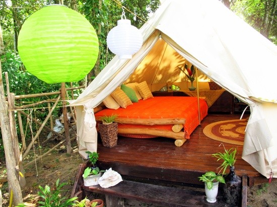 Kempovanie, luxusné lesné lampáše, posteľ king luxusné kempingové kempingové dovolenkové lesné lampáše s posteľou king