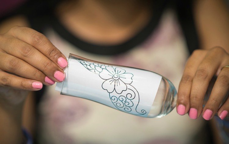 Nápady na maľovanie skla-šablóna-obrys-kreslenie-kontúry