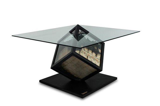 Sklenený jedálenský stôl-príliš veľa bez plameňa