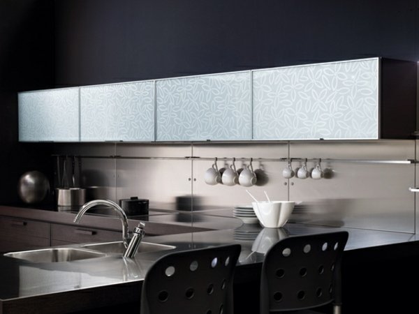 Sklenená doska kuchynská linka moderný interiér