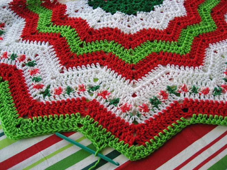 Sami si uháčkujte šperky vo forme deky na vianočný stromček vianočný stromček šperky háčkovanie myšlienka tvar hviezdy diy