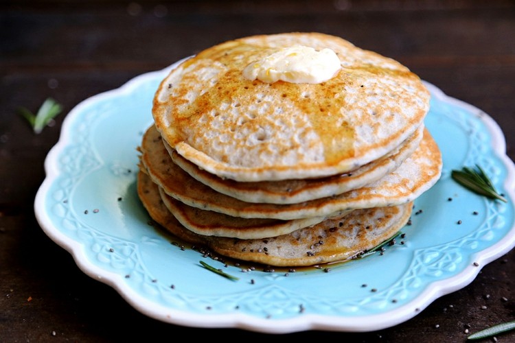 Bezlepkové recepty s chia semienkami - palacinky Palacinkové bezlepkové recepty s chia semienkami