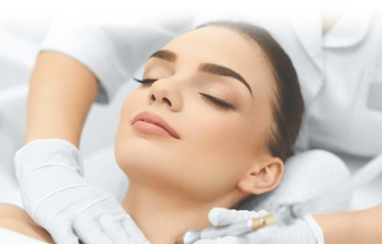 Peeling kyseliny glykolovej AHA Ošetrenie ovocnou kyselinou