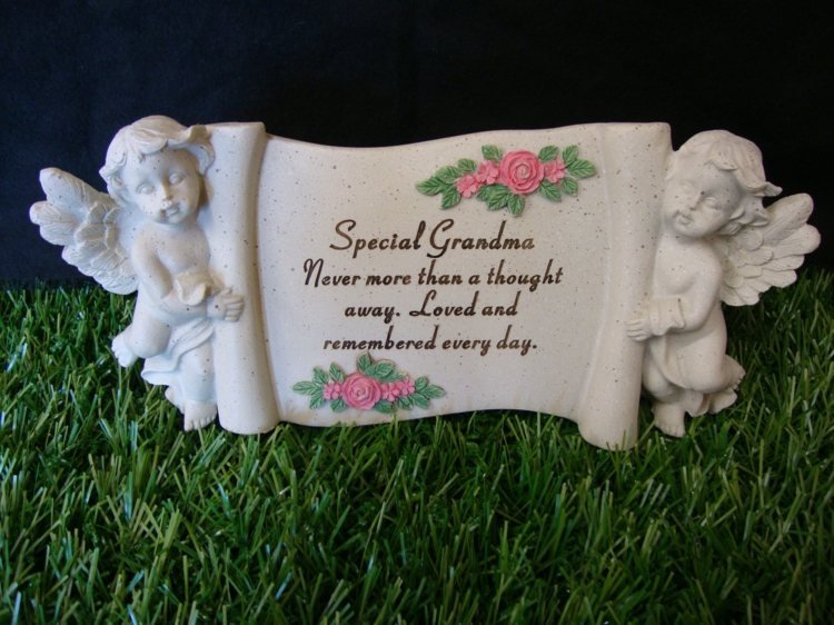 Ozdobte hrob pestrofarebným tanierom hrob-design-hrob-šperk-materiál-kameň-ušľachtilý-kvet-obrázok