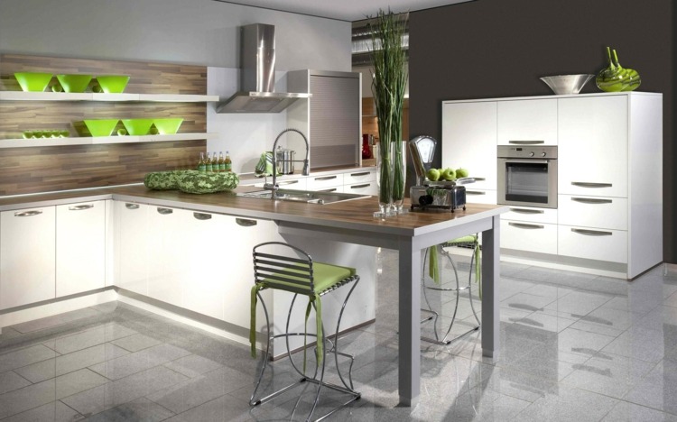 dlažba šedá vysoký lesk pultový drez kuchyňa biely akcent zelená