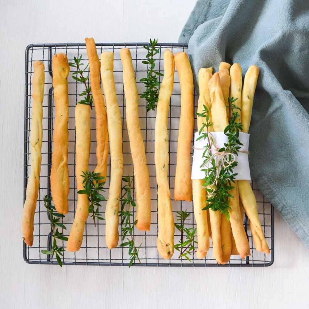 Po upečení nechajte žuvačky vychladnúť na mriežke