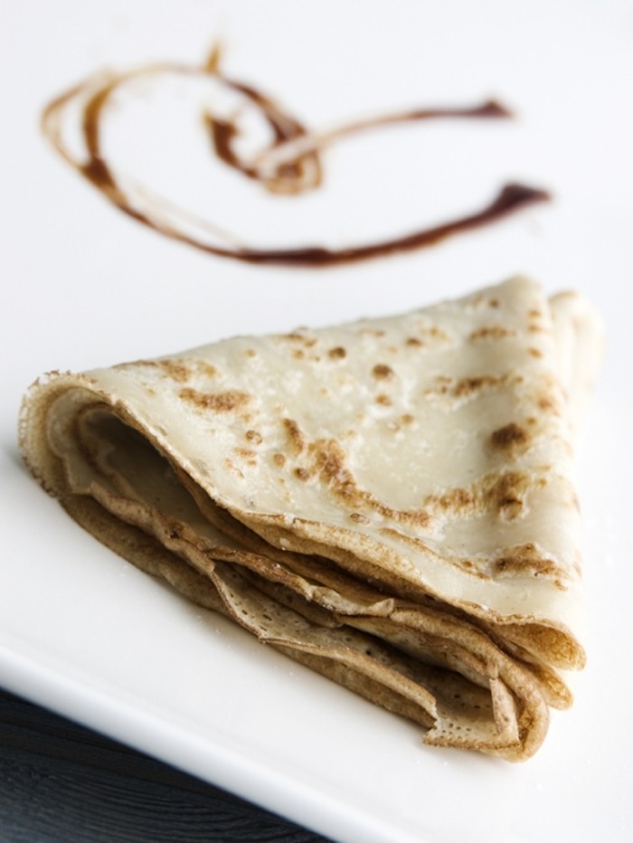 Francúzske palacinky-tenké palacinky-bez-masla-pečene-sladko-plnkové-čokoládové