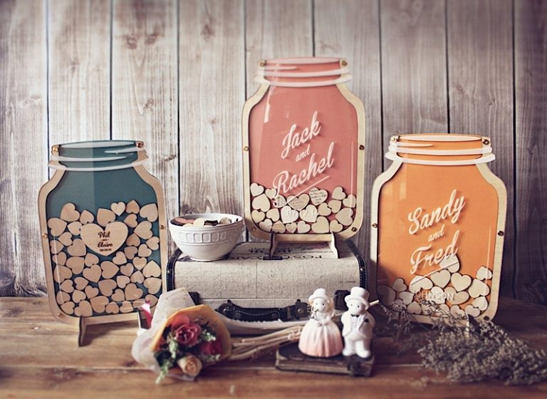 Kniha návštev-svadobné-srdcia-korkové-vystrihnuté