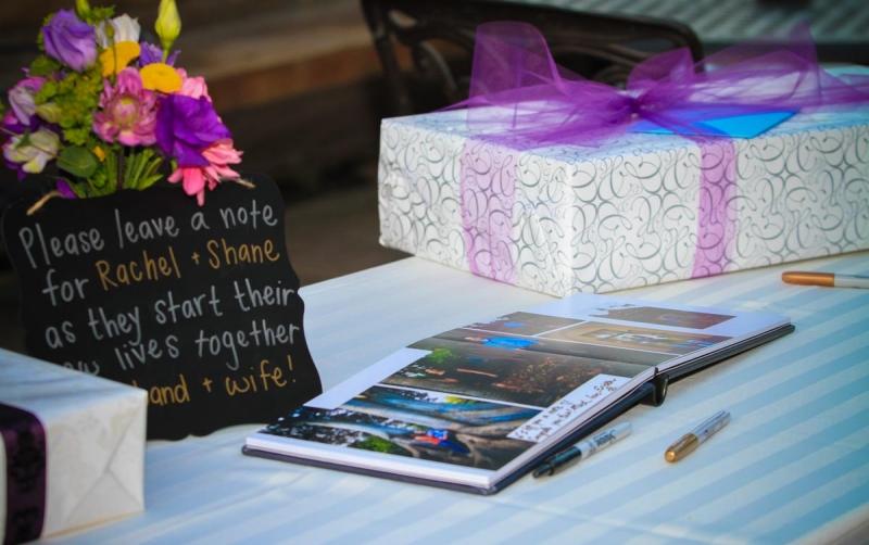 Kniha návštev-Svadobné nápady-Fialové kvety-album