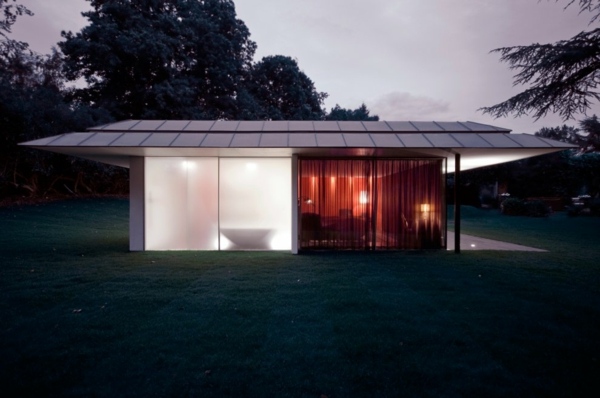 Červené záclony-spálňa červené záclony-spálňa