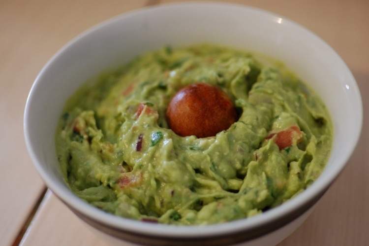 Recept na dip z avokáda Guacamole posledný krok