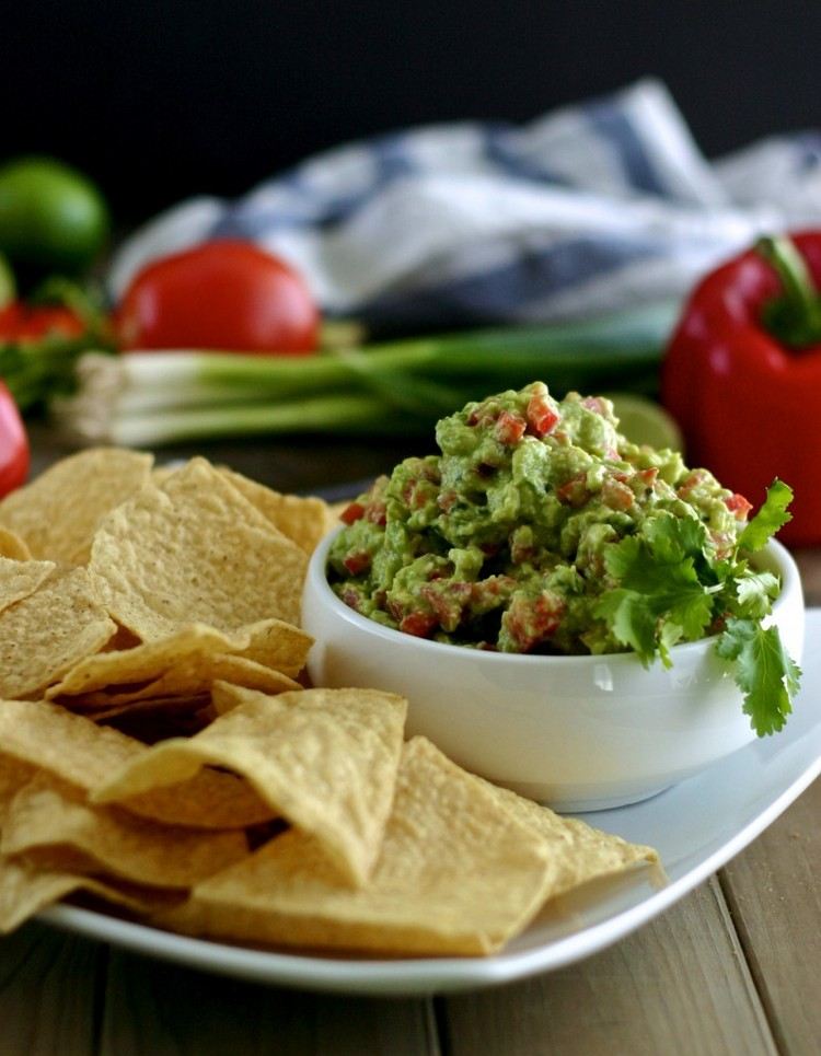 Recept na guacamole od tortillových lupienkov Jamieho Olivera, návrh na servírovanie