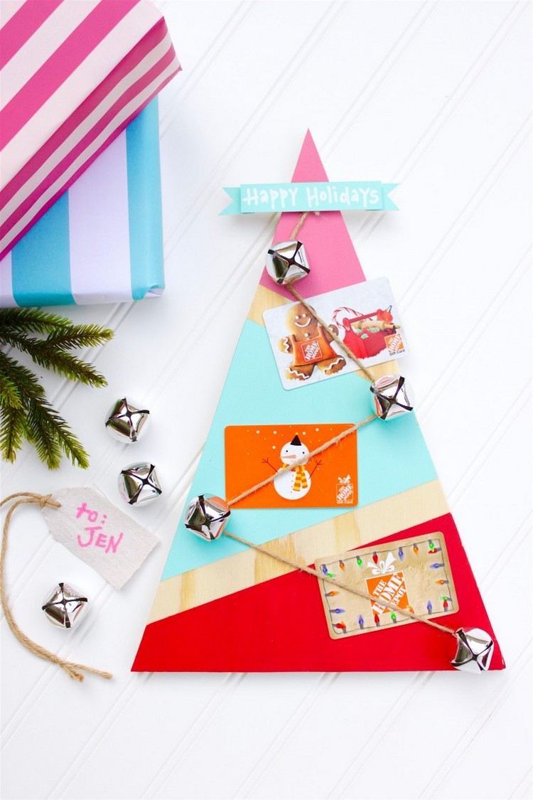 darčekové poukážky vianočný stromček drevo DIY