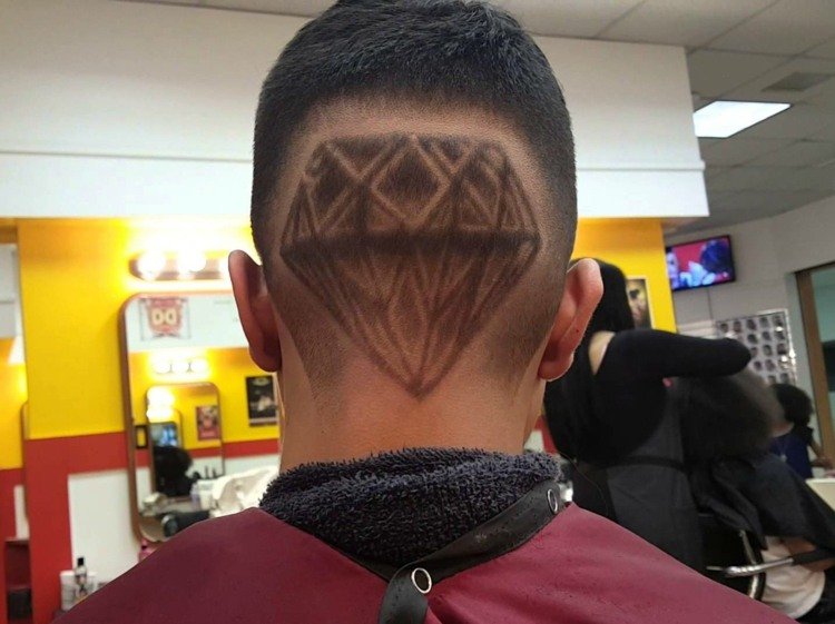 strih vlasov vzor účes trend diamant