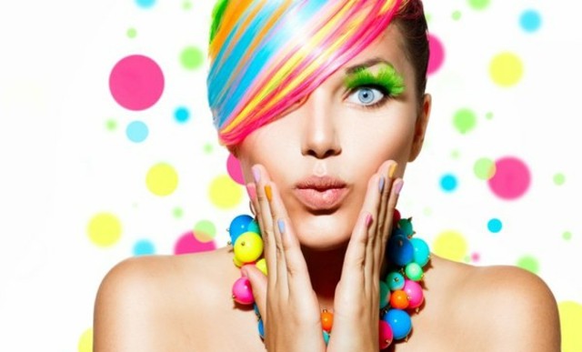 Farby na vlasy 2014 a melíry farebné melíry módne šperky letný trend