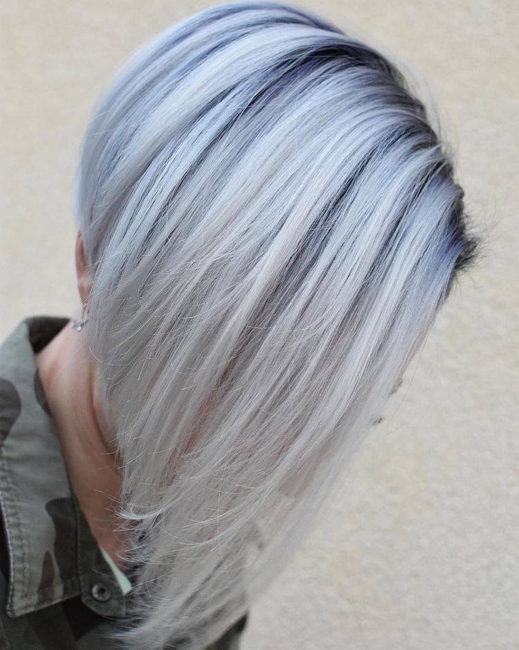 Farby vlasov 2020 ľadové blond vlasy trendy vlasy ženy