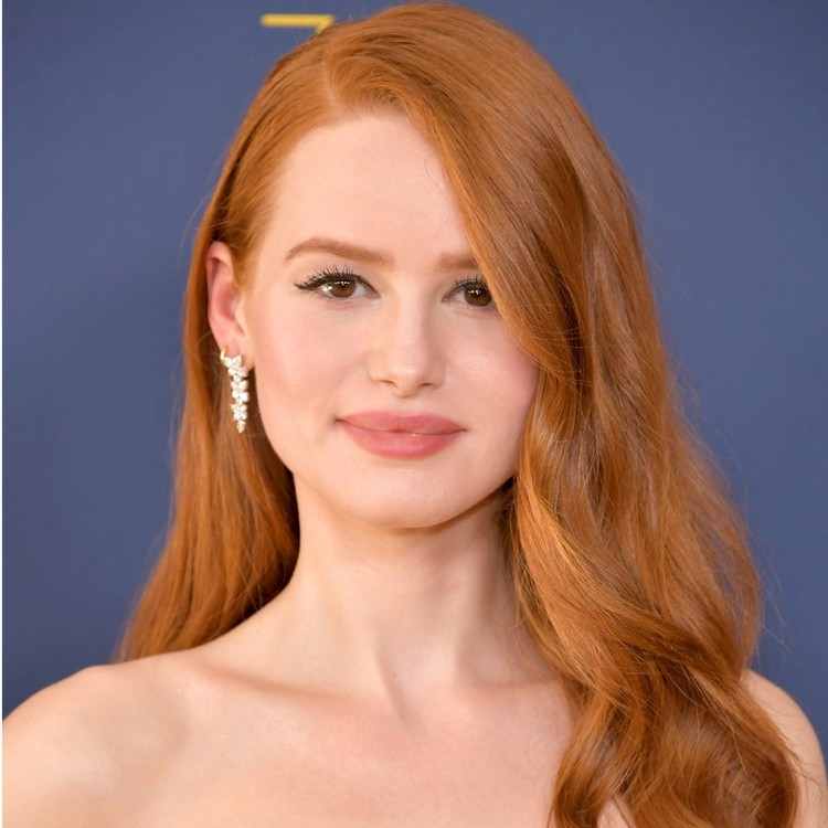 červené vlasy 2019 medený odtieň od Madelaine Petsch