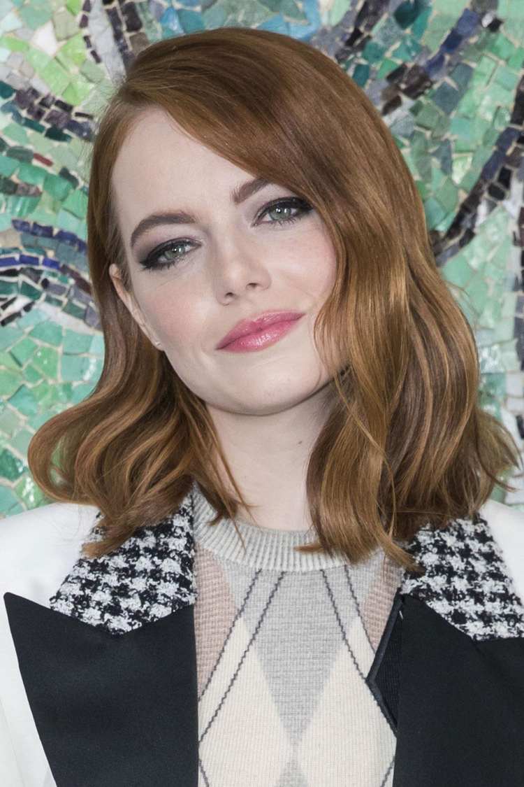 trendy farby vlasov 2019 medená škoricová hnedá Emma Stone