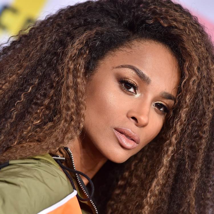 trendy farby vlasov 2019 dámske medené melíry babylights Ciara