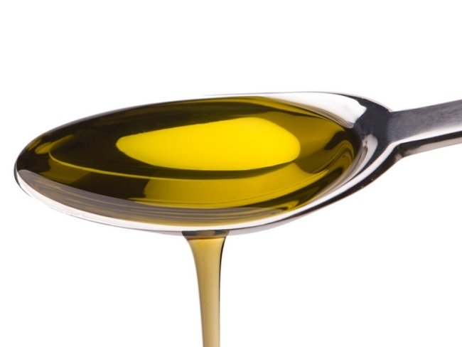 Maska na vlasy s ricínovým olejom stimuluje rast vlasov - recept Make-your-own-hair-mask-recept-s-ricínovým olejom-stimuluje-rast vlasov