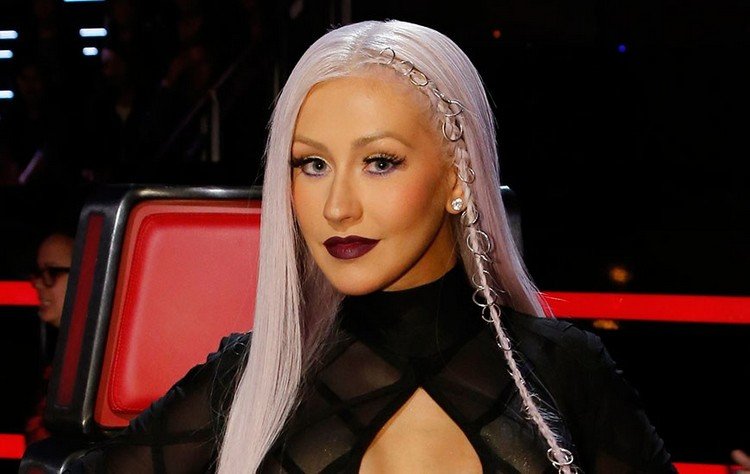 prstene do vlasov christina aguilera pastelové fialové vlasy mini cop