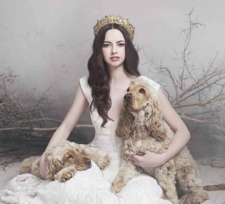 Svadobné doplnky do vlasov-vlasové doplnky-čelenky-korunky-kráľovské-psy