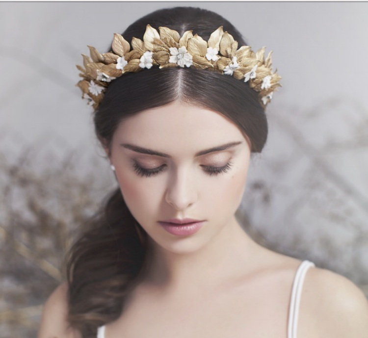 vlasové doplnky-svadobné-vlasové doplnky-čelenka-listy-kvety-zlato-biela-nežná