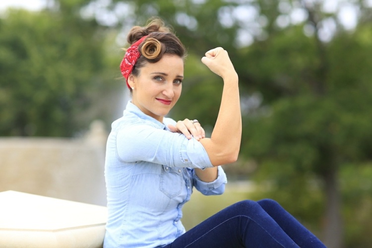 Účesy pre updo Inštrukcie Osušky do vlasov Účesy Jednoduché