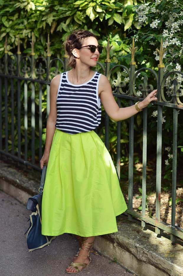 Pozitívna sukňa v jasne zelenej farbe polodlhé sukne, dámska móda, zelená