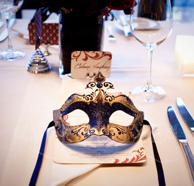 svadobné-párty-motto-benátsky-maškarný ples-nápady-na-doplnky-dekorácie