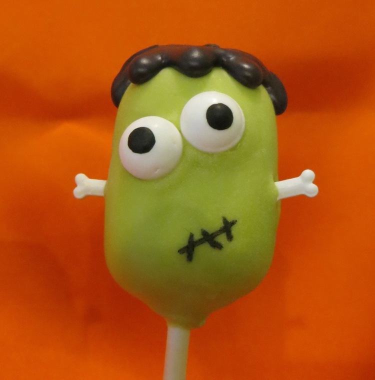 halloween-cake-pops-green-frankenstein-kosti-oči-diy