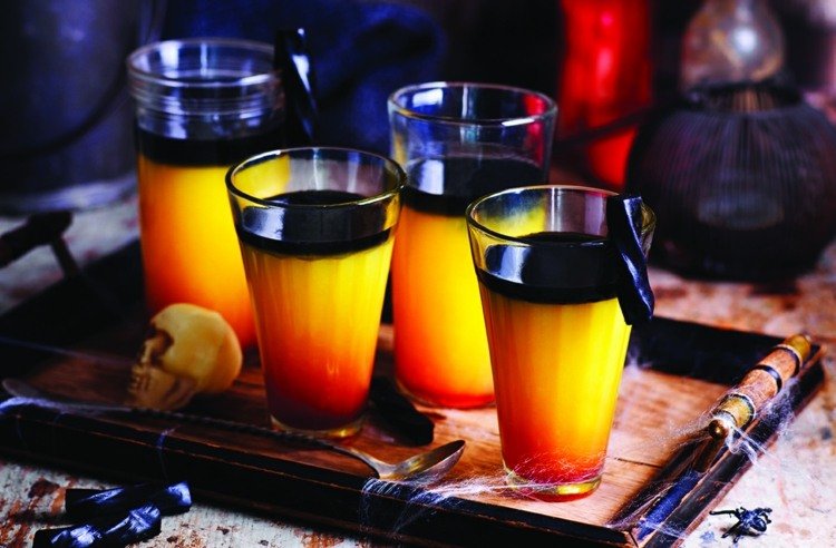 black-magic-cocktail-vodka-grenadine